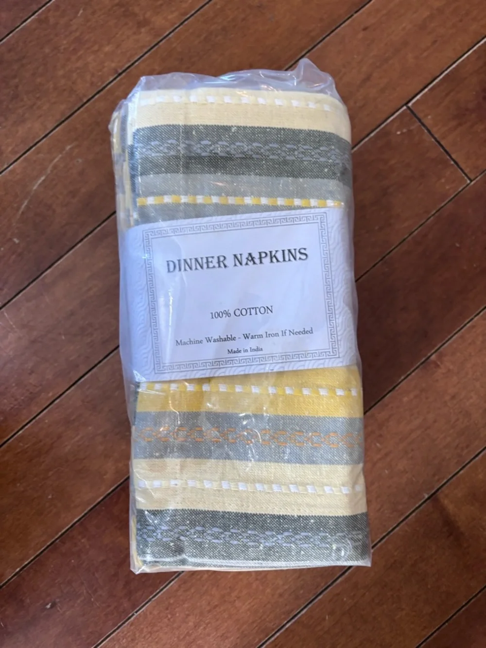 Cloth Dinner Napkins Set of 12 - Reusable Fabric Table Napkins, Machine Washable